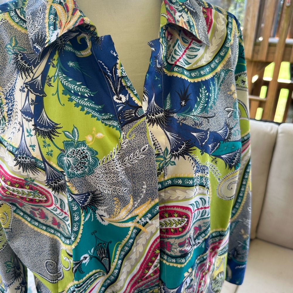 Investments Gold Label Taylor style Multicolor Paisley Button Down Shirt